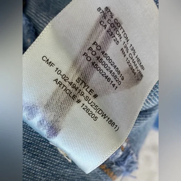 Aritzia Denim Forum The '90s Chloe Denim Shirt - Picture 8 of 8